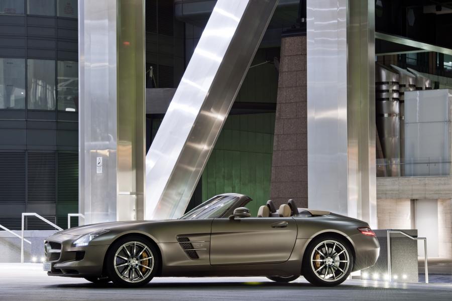  Mercedes-Benz SLS AMG Roadster 2011 года  (фото 89 из 183)